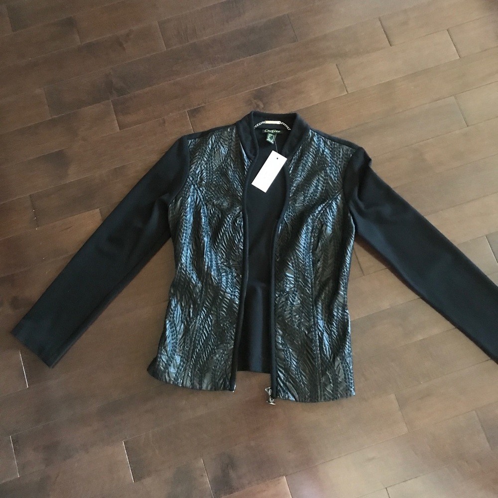 Cartisse zip up sweater. New with tags